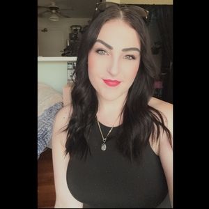 Meet your Posher, Sarah engstrom